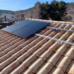 NDE électricité - énergies renouvelables installation panneaux photovoltaic sur toit de maison